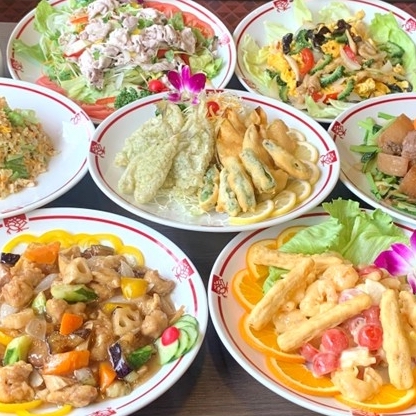 豚しゃぶサラダ 牛すじと大根の中華煮 キスと夏野菜の天ぷら ゴーヤと玉子の炒めもの ぷりぷりのエビマヨ 野菜ごろごろ黒酢酢豚 エビとレタスの炒飯